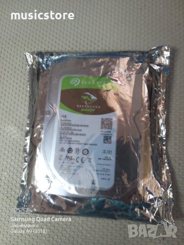 Seagate BarraCuda 3.5 1TB 7200rpm 64MB SATA3 (ST1000DM010), снимка 1