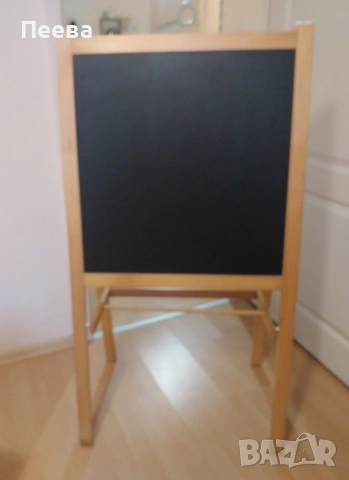 Продавам детски статив за рисуване