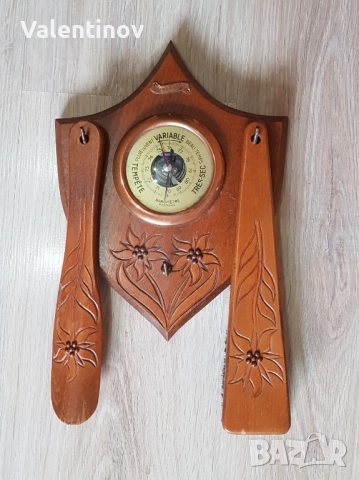 Старинен барометър плюс четка и обувалка