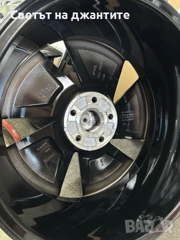 Джанти 18 Цола VW Tiguan Touaran Caddy Passat T-ROC Skoda Karoq Octavia Super B Audi Q2 Q3 A3 Нови, снимка 7 - Гуми и джанти - 51013671