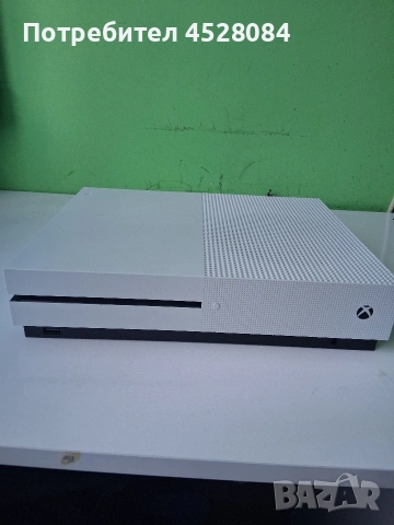 Продавам xbox one s 
