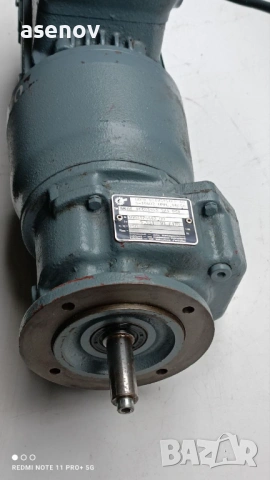 редуктор- 250 оборота, снимка 3 - Електродвигатели - 53510693
