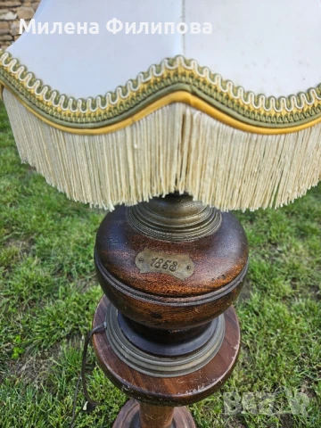 Старинна лампа с ресни, снимка 2 - Настолни лампи - 50476506