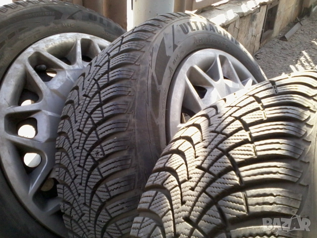 Зимни 205/55R16 Goodyear UltraGrip на 10-12 хил. км с железни джанти, снимка 1