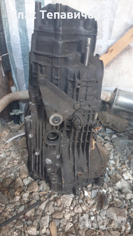 Продавам скоростна Кутия за ауди 80 б3 2.0 бензин