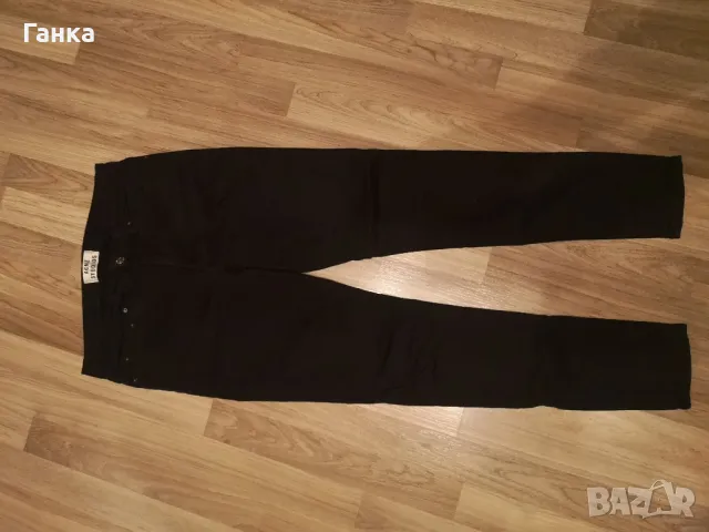 Acne , снимка 4 - Дънки - 47476114