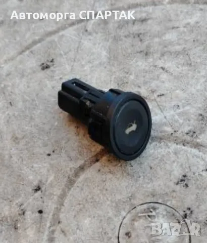 Ford Fiesta JH1 бутон за превключване на вратата на багажника отваряне на капака на багажника 6S6T19