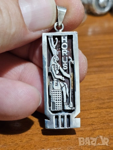   сребърен медальон амулет за защита здраве  късмет символите са позлатени злато, снимка 2 - Колиета, медальони, синджири - 53840033