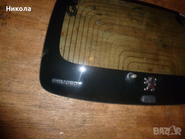 Задно стъкло - заден капак Peugeot 107 - Пежо 107, снимка 4 - Части - 37994785