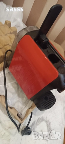 Продавам кафемашина на капсули Tchibo Cafissimo, снимка 6 - Кафемашини - 53214237