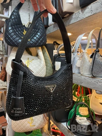 чанти с камъни prada 