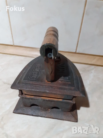 Жестока стара голяма желязна ютия на жар, снимка 6 - Антикварни и старинни предмети - 53340507