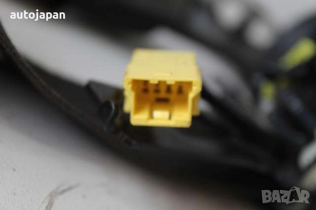 Преден десен предпазен колан Хонда фр-в 2.0 150кс 05г Honda fr-v 2.0 150hp 2005, снимка 2 - Части - 44669867