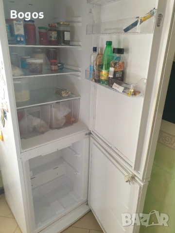 Хладилник с фризер , снимка 4 - Хладилници - 53531791