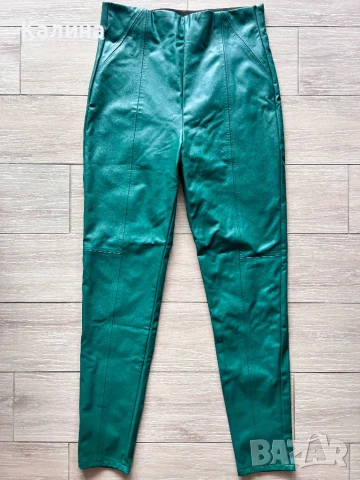 ЧИСТО НОВ Зелен кожен панталон Stradivarius