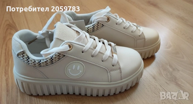 Бежови дамски спортни кецове