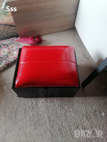 Метална каса със кожена седалка , снимка 2 - Други стоки за дома - 53300141