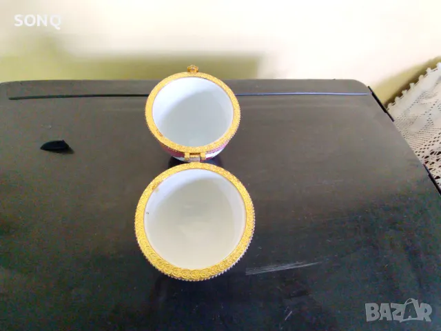 Порцеланово Яйце-Кутия за Бижута-Лимож №3, снимка 5 - Антикварни и старинни предмети - 47786826