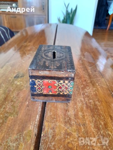 Стара дървена касичка #5, снимка 5 - Други ценни предмети - 44312008