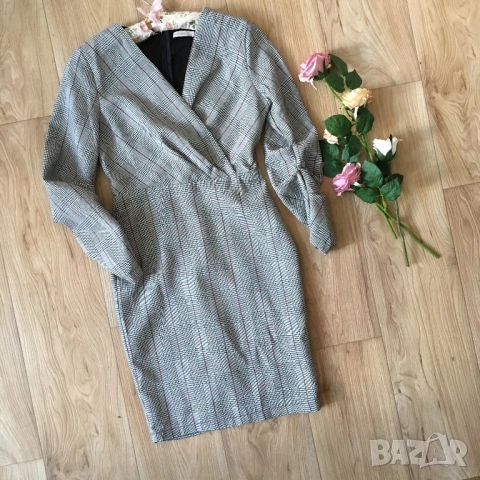 Разпродажба спешно! Нова рокля каре офис стил с подплата S