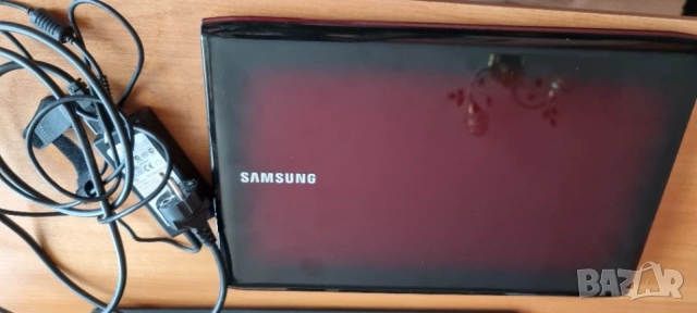 Лаптоп Samsung NP-R580 i3 15.6'' , снимка 4 - Лаптопи за дома - 55966281
