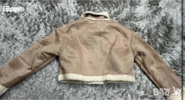 Продавам , снимка 2 - Якета - 51416966