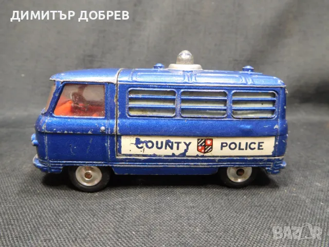 СТАРА РЕТРО МЕТАЛНА КОЛИЧКА COMMER POLICE VAN CORGI TOYS, снимка 2 - Колекции - 49713532