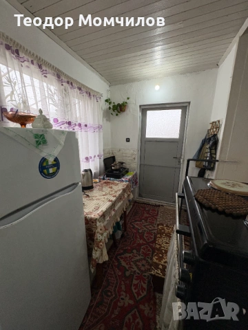 Продавам къща с двор - Генерал Тошево, снимка 6 - Къщи - 53745054