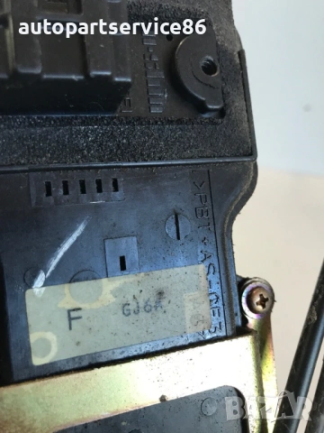 Заден десен заключващ механизъм за врата за Mazda 6 2.0DI Estate (2005), снимка 3 - Части - 53706939