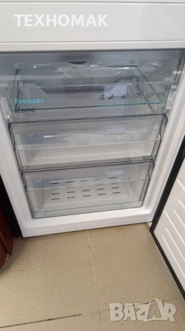 Хладилник с фризер SHARP височина 180 см. ширина 54см. дълбочина 60см. , снимка 5 - Хладилници - 53419544