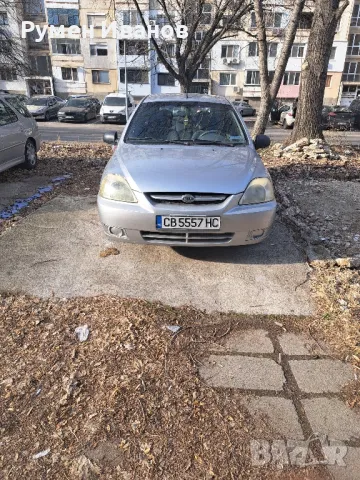 Кия Рио 1.4 i, снимка 8 - Автомобили и джипове - 49287169