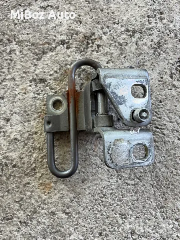 Панта врата предна дясна Фолксваген Голф 5 VW Golf, снимка 5 - Части - 50364786