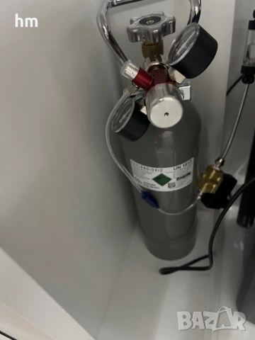 Продавам пълен CO₂ комплект (бутилка , снимка 2 - Оборудване за аквариуми - 53144429