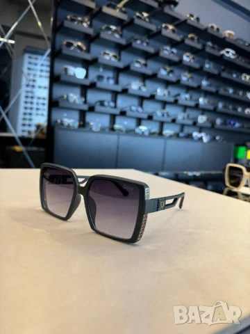 очила с черен обикновен калъф и ув защита christian dior , снимка 3 - Слънчеви и диоптрични очила - 51305763