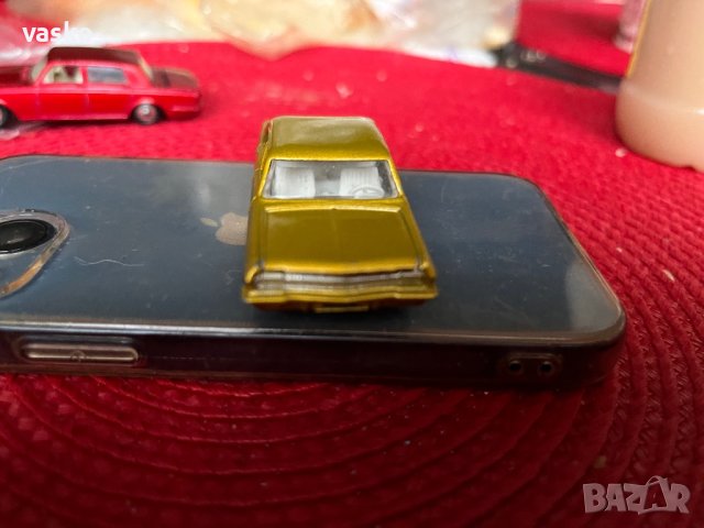 Английски Мачбокс-тесните гуми, снимка 2 - Колекции - 41789079