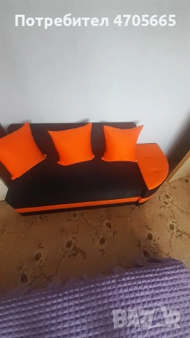 Разтегателен кухненски диван