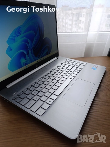 Лаптоп HP 15S, снимка 3 - Лаптопи за работа - 53643971