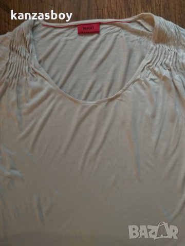 hugo boss Dera - страхотна дамска тениска КАТО НОВА, снимка 3 - Тениски - 36015714