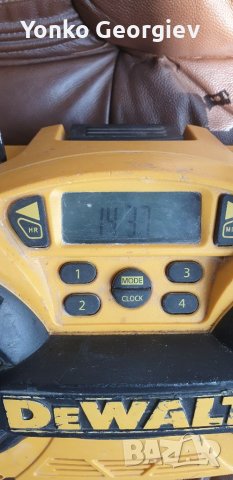 строително радио за ремонт или части, снимка 3 - Радиокасетофони, транзистори - 41898747