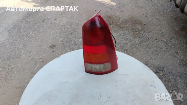 Ляв и десен стоп за Ford Focus, снимка 2 - Части - 47284931