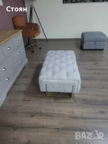 Светло сива табуретка от плат тип Честърфийлд, снимка 4 - Дивани и мека мебел - 44701831