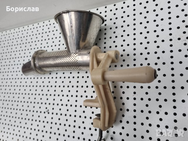 Машинка за мелене, снимка 5 - Месомелачки - 39423467