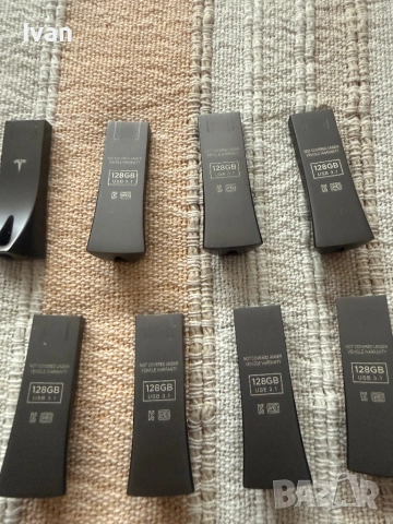  USB Флашка Tesla, снимка 5 - USB Flash памети - 52871834