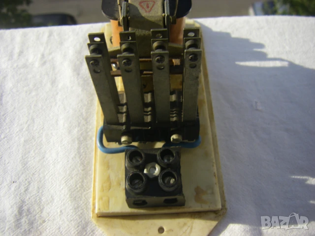 Мощно немско електромагнитно реле с бобина за 220 В и четири контактни групи за по 16А, снимка 9 - Друга електроника - 51084683