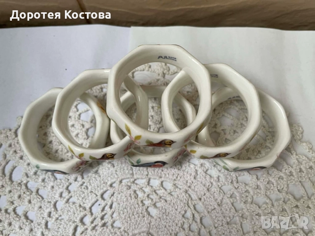 Красиви пръстени за салфетки от костен порцелан от Англия с птици, снимка 7 - Антикварни и старинни предмети - 52654614