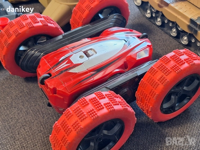 3 бр. радио управляеми играчки, багер, танк, кола , снимка 4 - Електрически играчки - 52639699