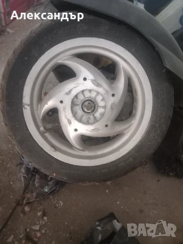 Джанта с гума за Пиаджо Скипър 125сс , снимка 2 - Гуми и джанти - 51128311
