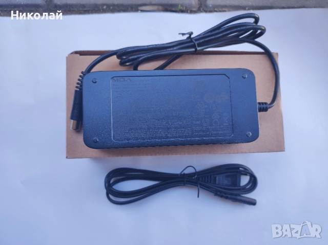 Универсално зарядно 42v. 2A., снимка 2 - Друга електроника - 52407072