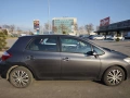 Toyota Auris Facelift - 2011г. - 6 скорости - Изключително запазена!, снимка 11