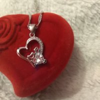 Колие с форма на сърце ❤️  , снимка 2 - Колиета, медальони, синджири - 35640919
